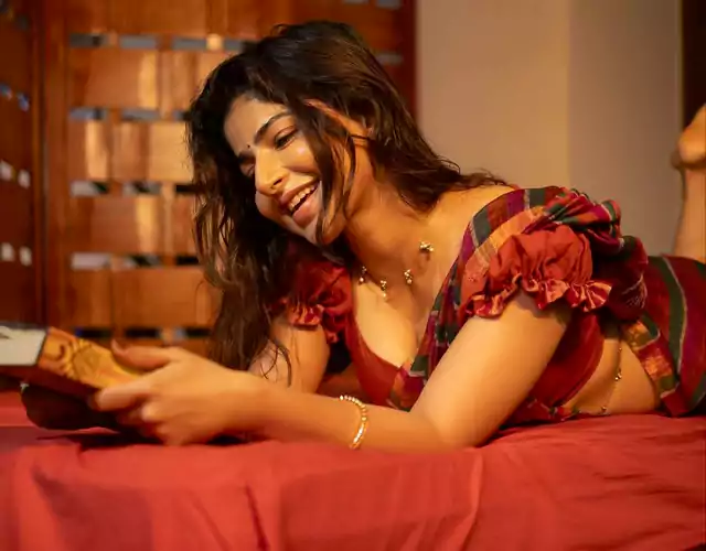 Actress Iswarya Menon New Stills